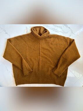 WOMEN’S Turtleneck Sweater in Brandy Brown